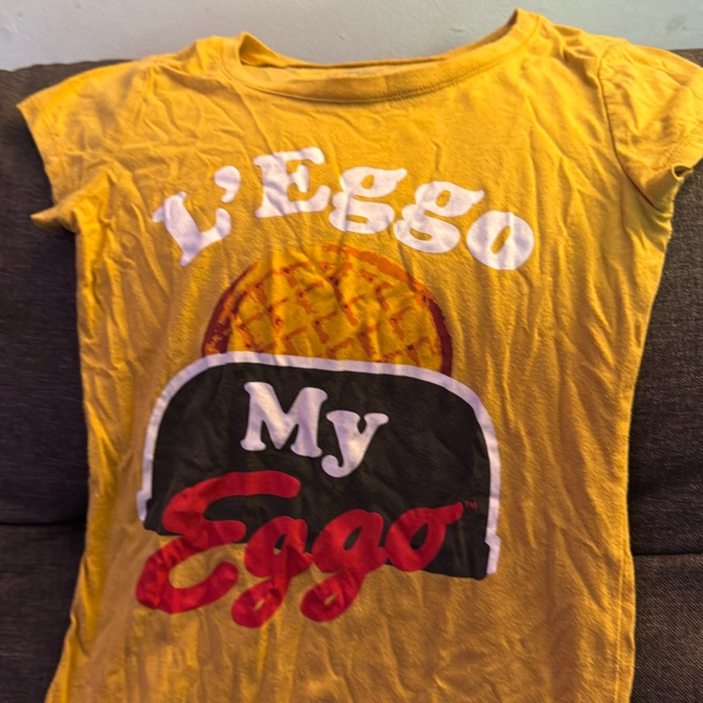 L’eggo My Eggo T-shirt small whiteout mark on the bottom